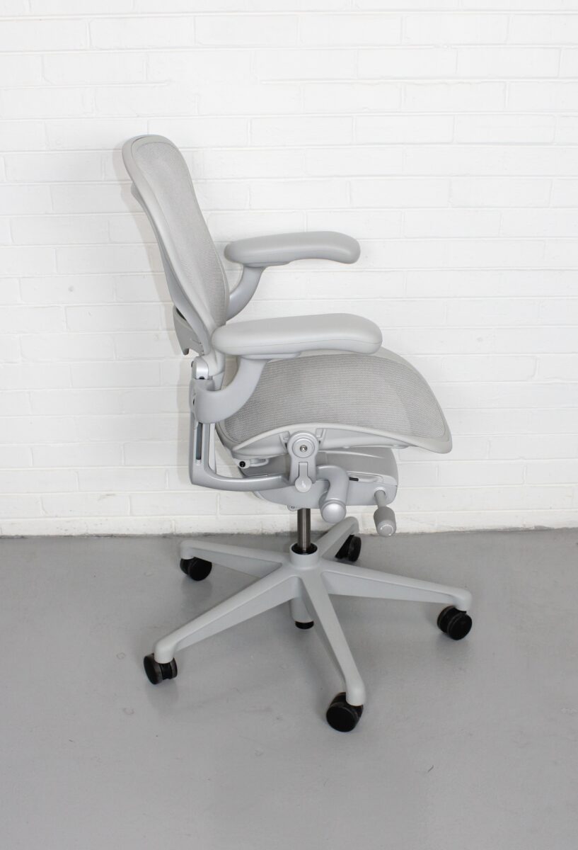 Herman Miller Aeron Remastered Size B - Used - Image 3
