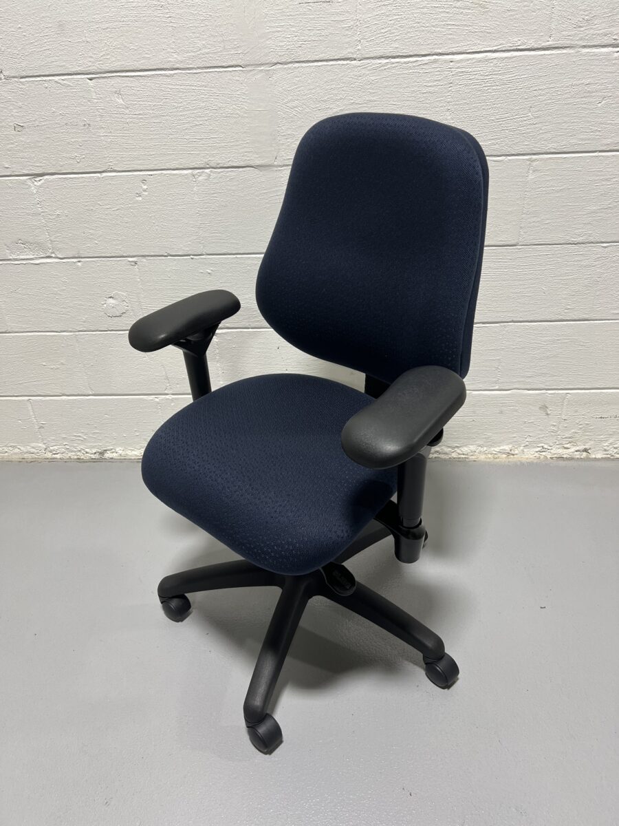 ErgoGenesis BodyBilt Big & Tall Executive Task Chair - Used - Image 3
