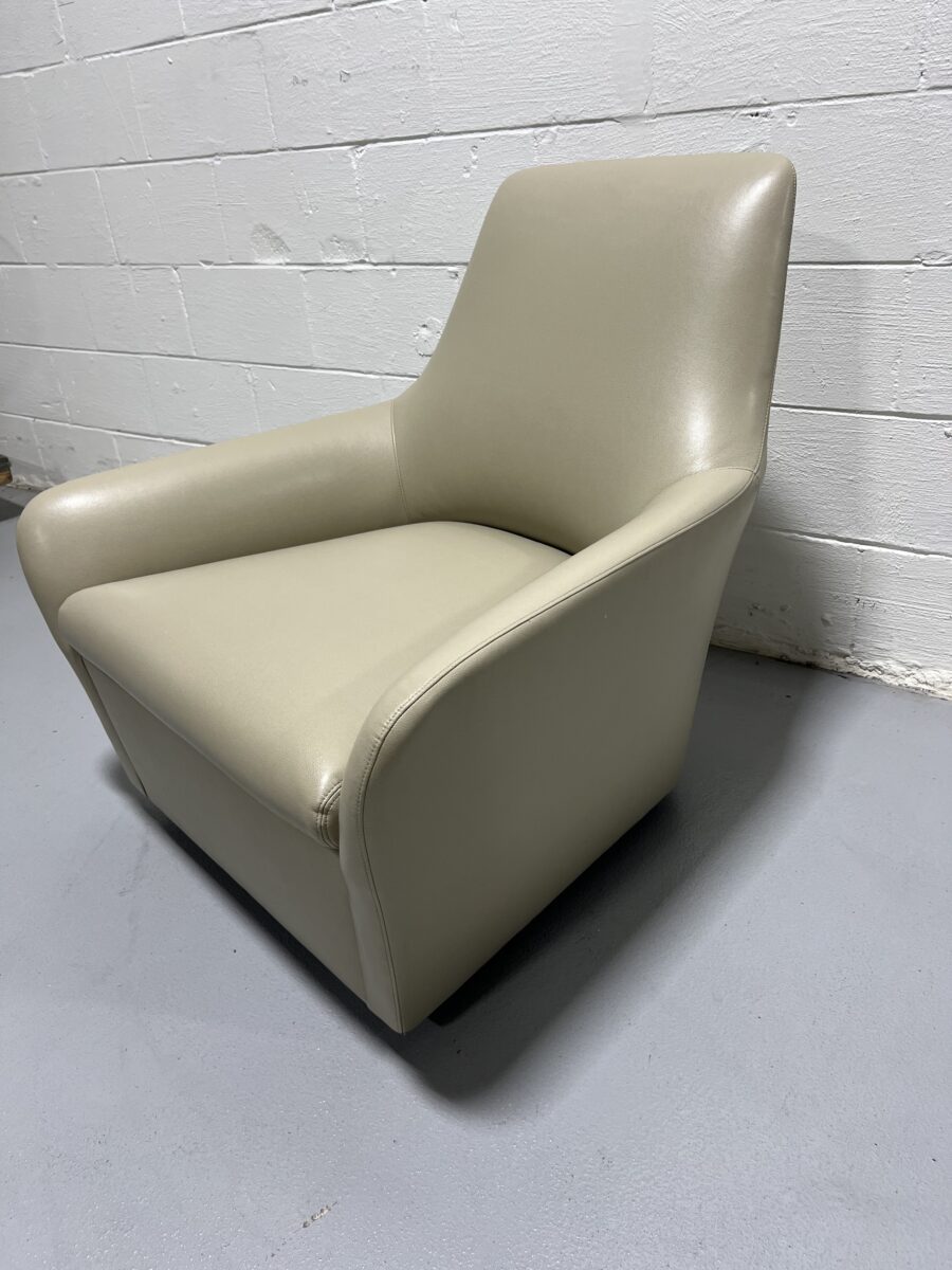Bernhardt Design Amri Lounge Chair - Used - Image 3