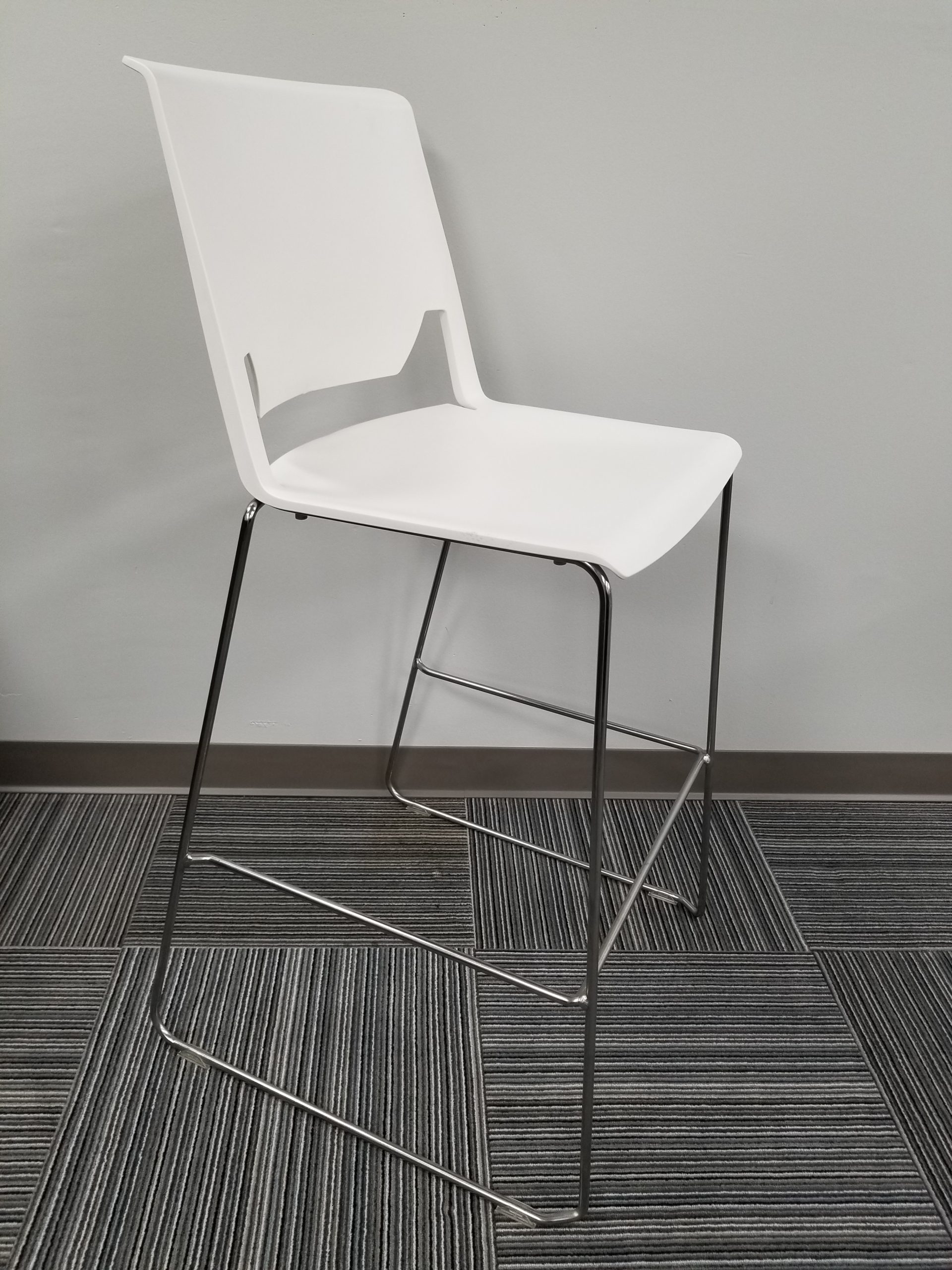 Haworth Very bar stool - Used - Image 3