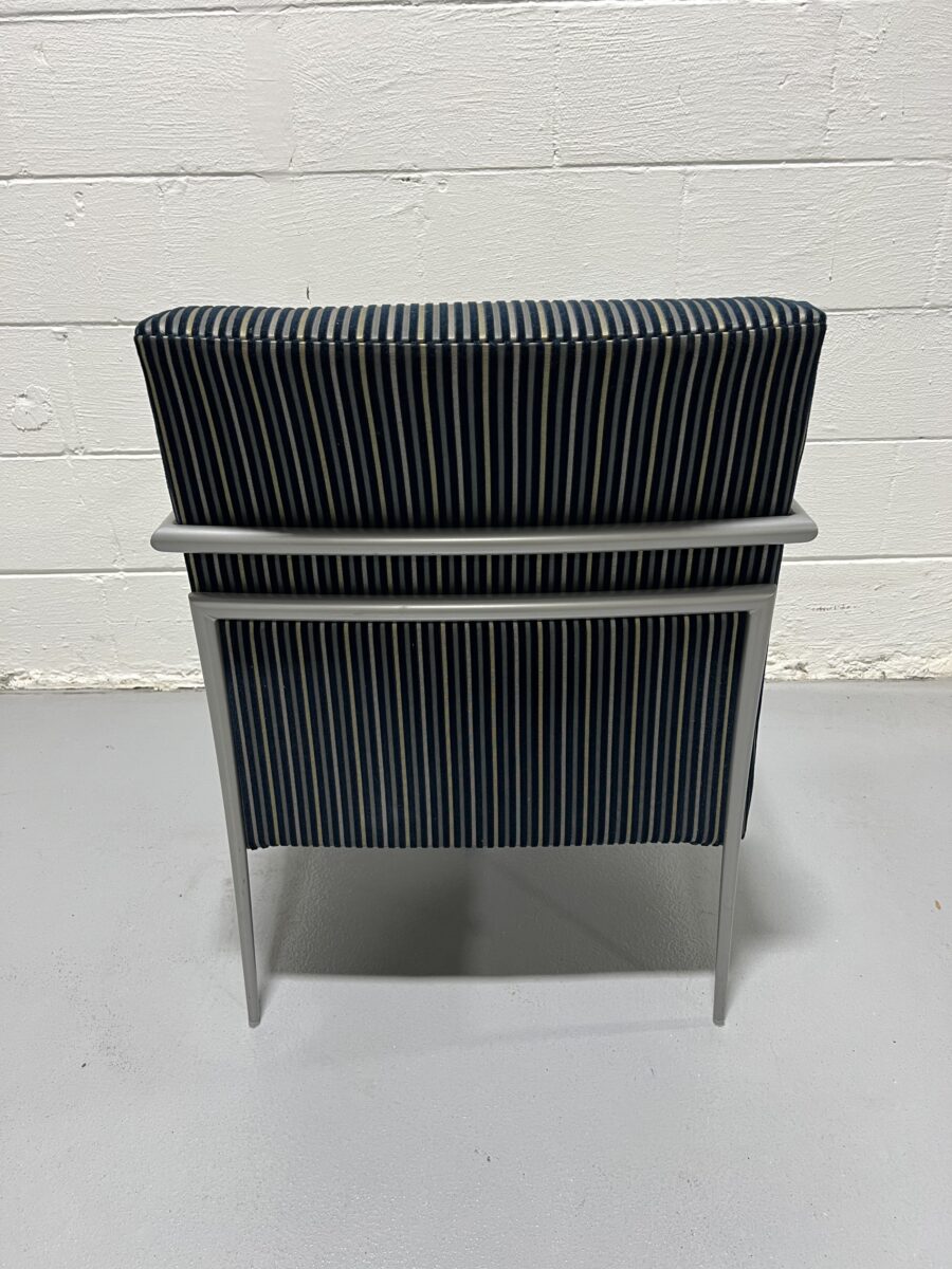 HBF Cortona Lounge Chair by Joe Ricchio - Used - Image 4