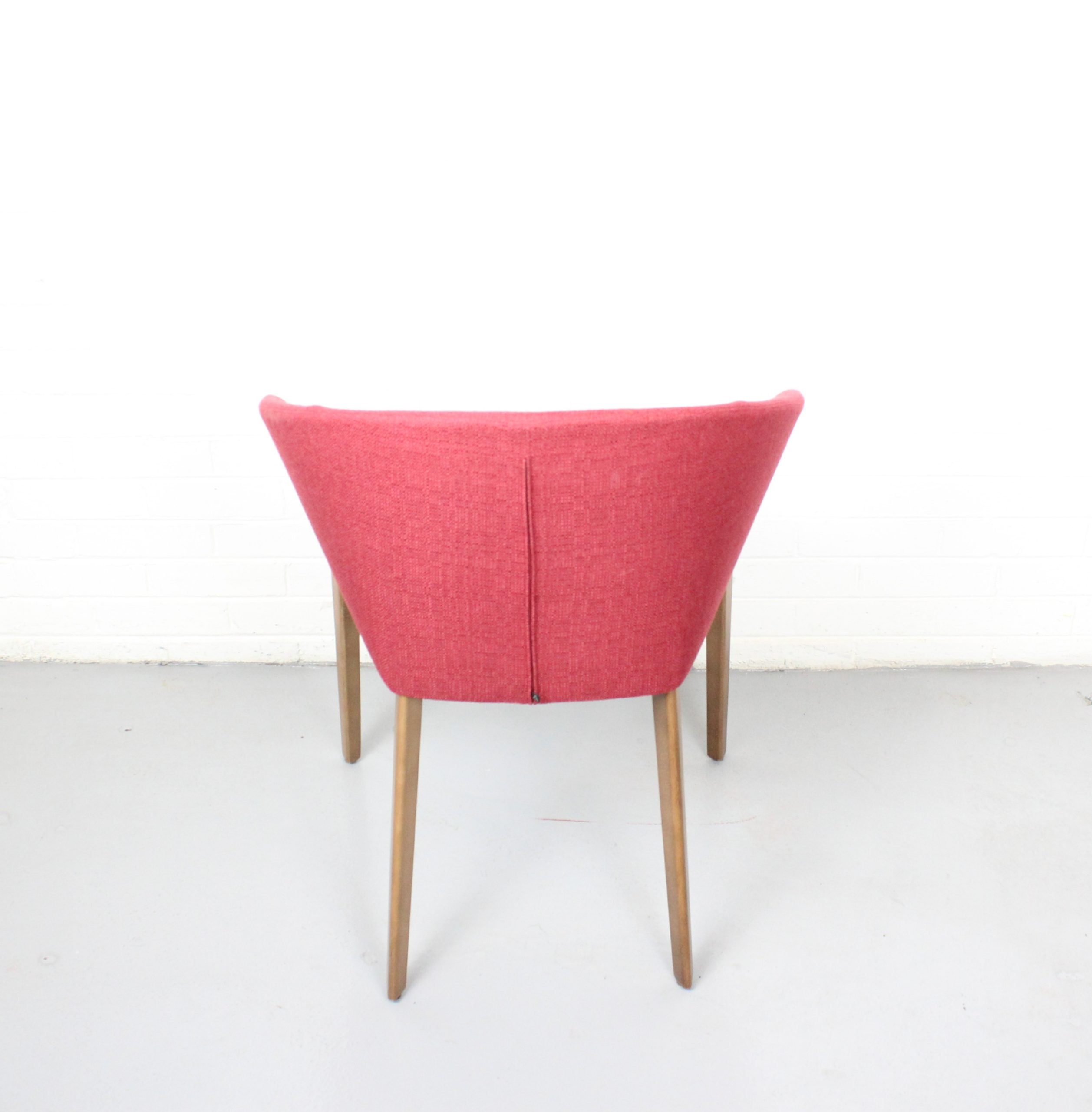 Andreu World Brandy Lounge Chair - Used - Image 3