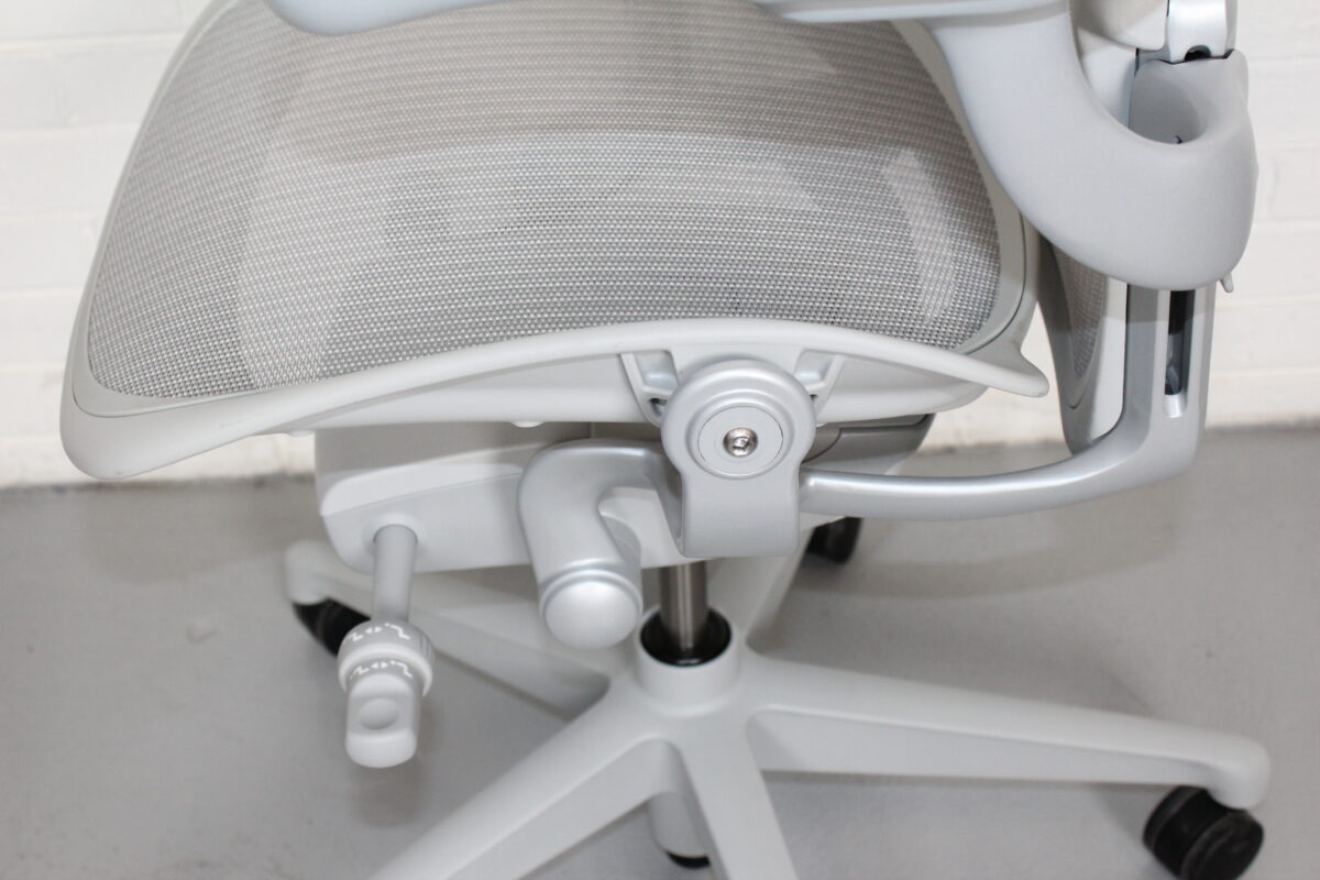Herman Miller Aeron Remastered Size A - Used - Image 5