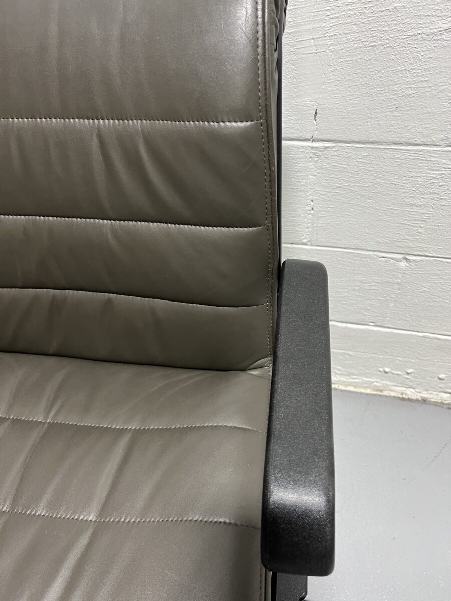 Knoll Sapper Series Management Task Chair - Used - Image 9