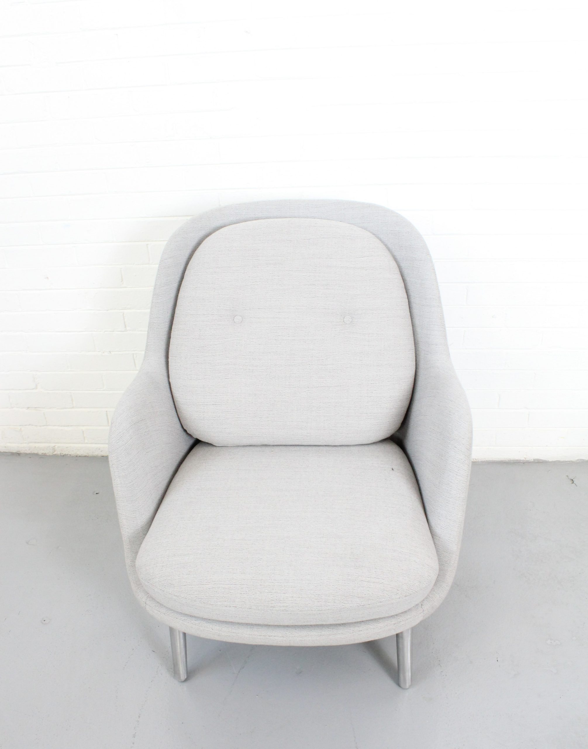 Fritz Hansen Fri Lounge Light Gray Chair - Used - Image 2