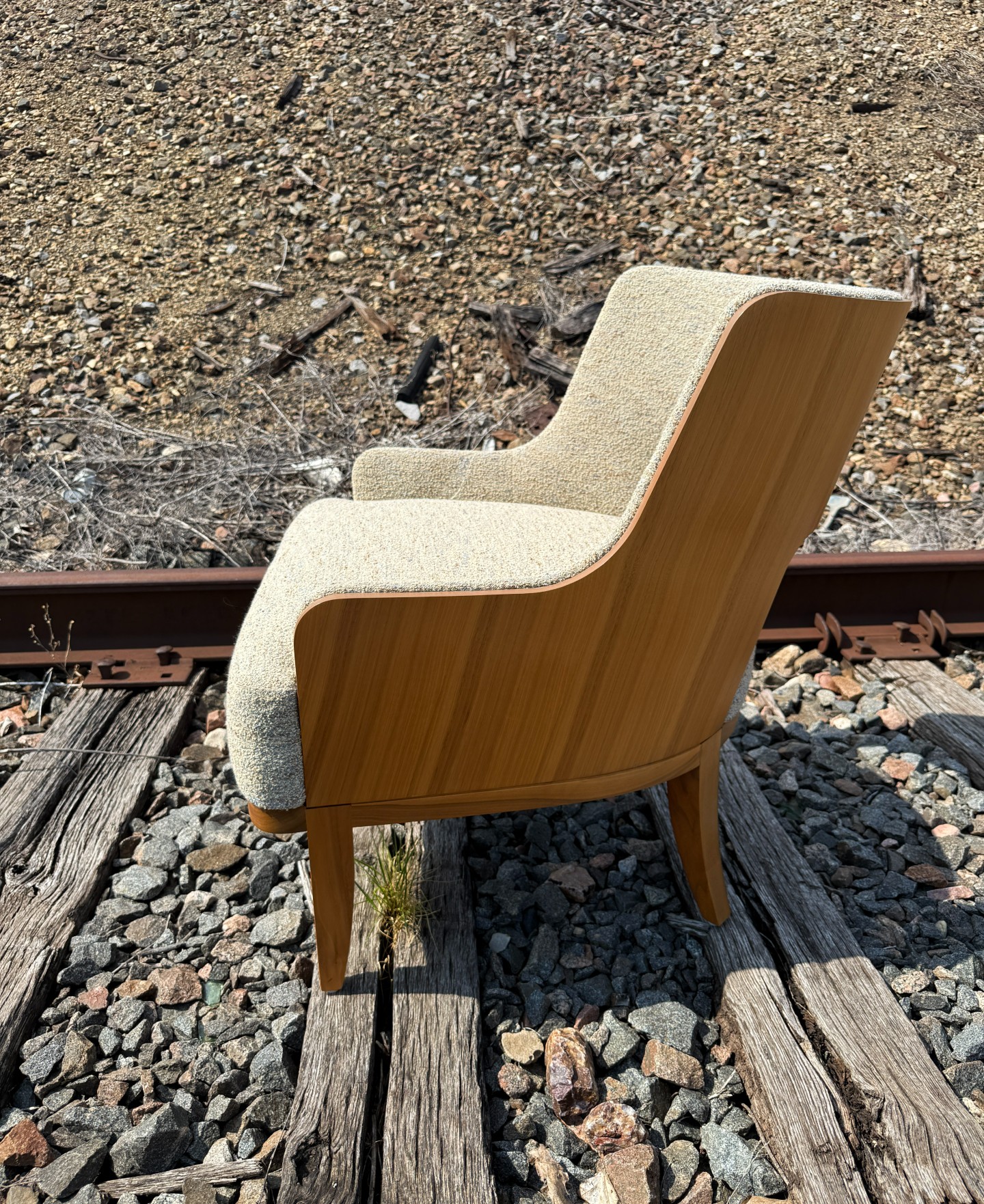 HBF Salon Lounge Chair - Used - Image 3