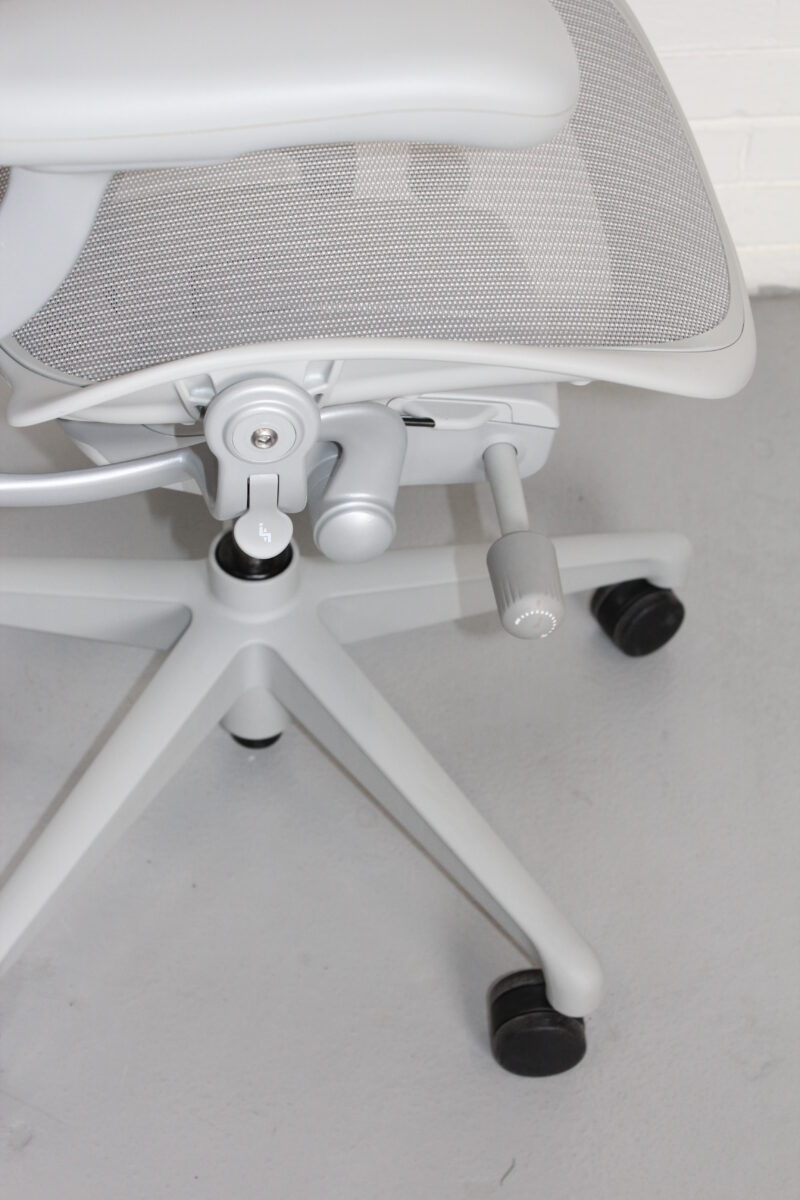 Herman Miller Aeron Remastered Size B - Used - Image 7