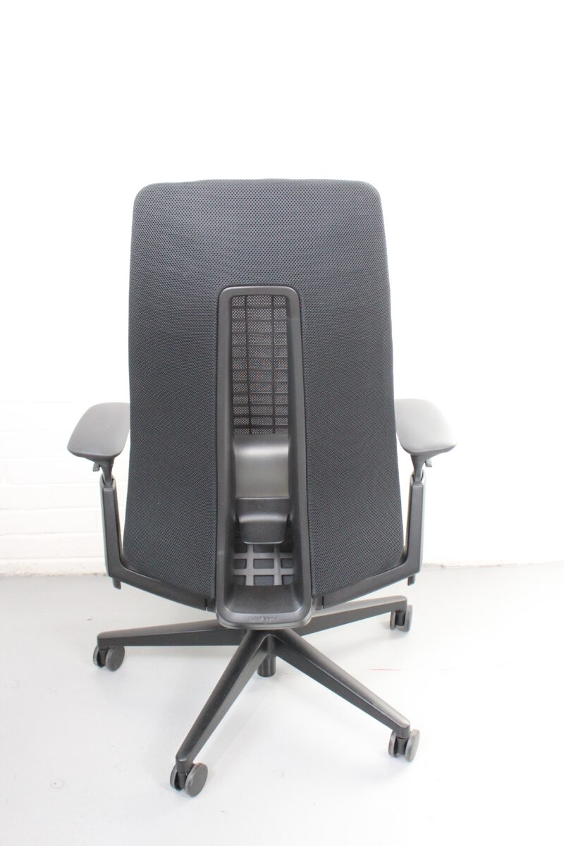 Haworth Fern Executive Task Chair - Used - Image 4