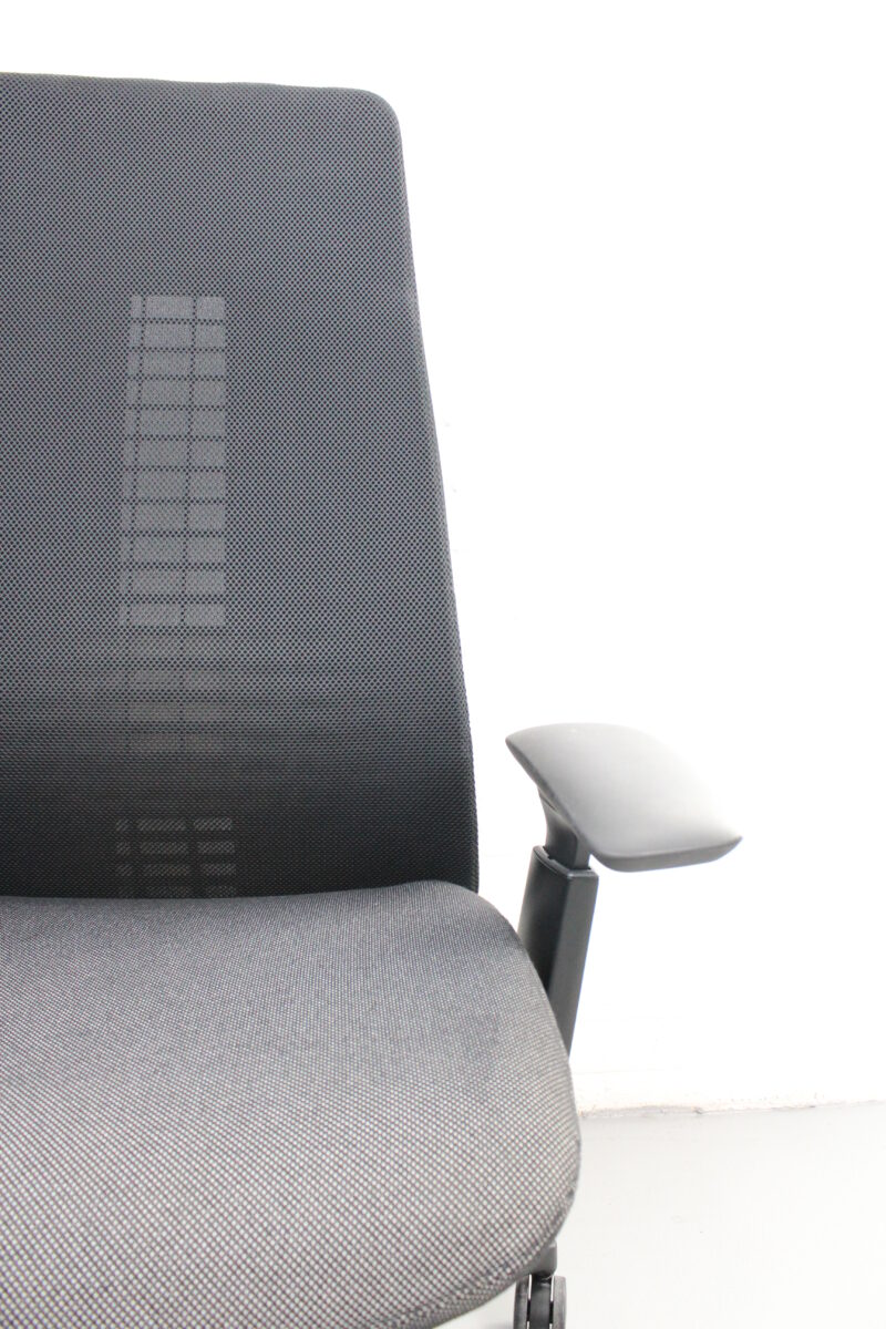 Haworth Fern Executive Task Chair - Used - Image 10