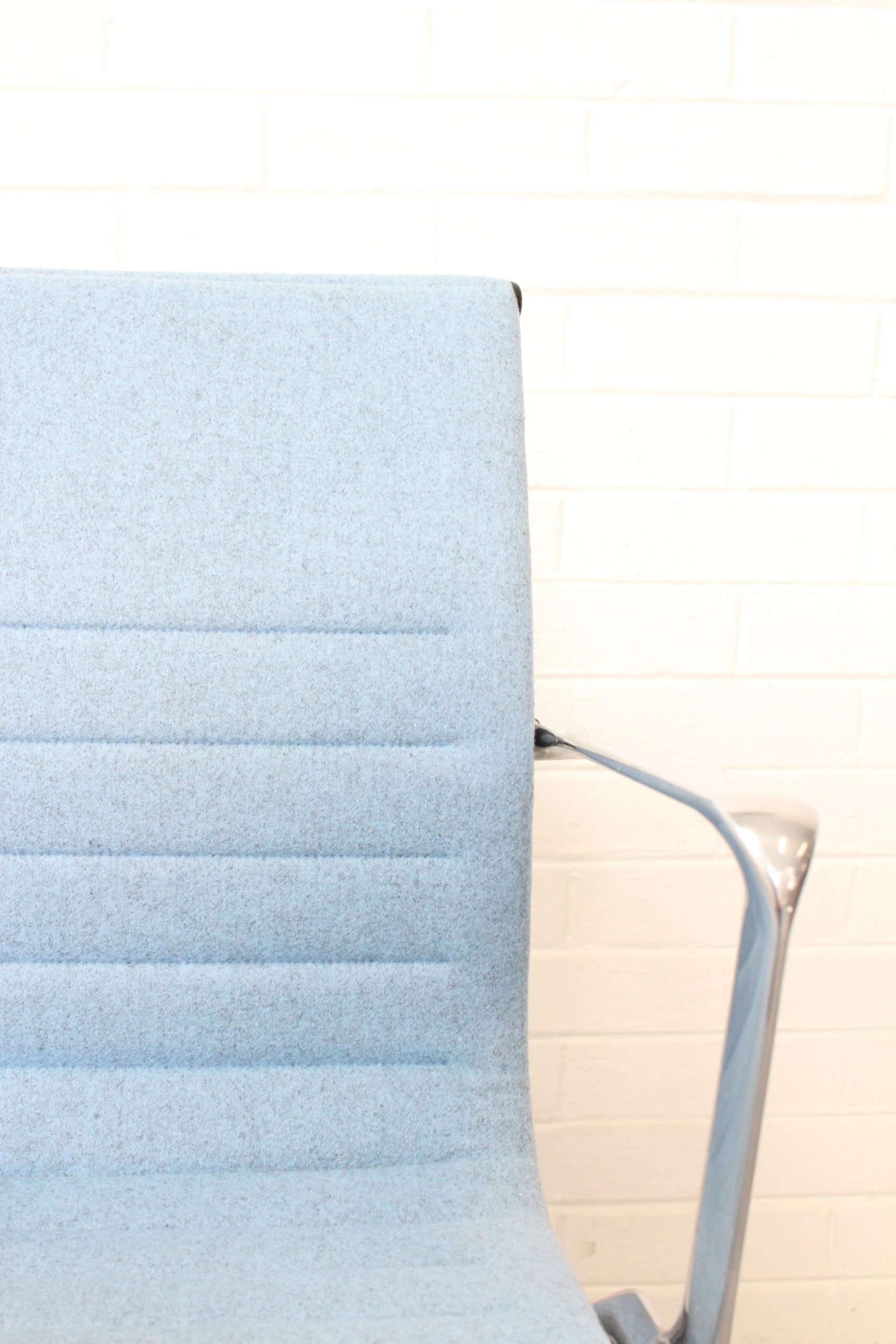 Herman Miller Eames-Style Reproduction Swivel Chair - Used - Image 5