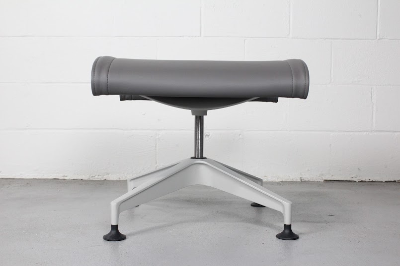 Herman Miller Setu Lounge Chair with Ottoman - Used - Image 8