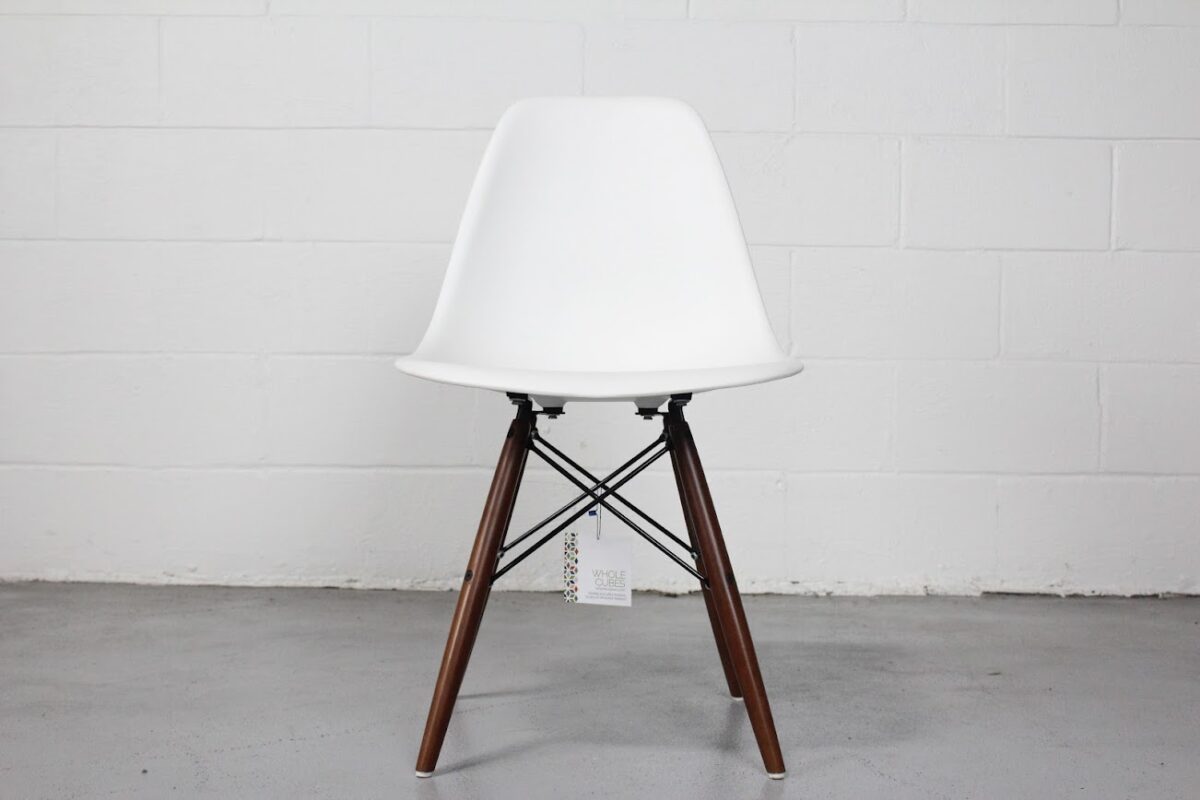 White Mid-Century Modern Plastic Shell Accent Chair - Used - Image 2