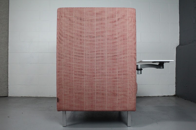 Nienkämper Tuxedo High Back Privacy Chair with Tablet & Power - Used - Image 4