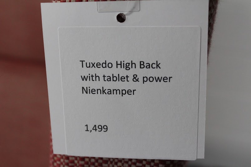 Nienkämper Tuxedo High Back Privacy Chair with Tablet & Power - Used - Image 9
