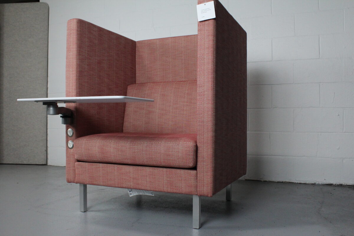 Nienkämper Tuxedo High Back Privacy Chair with Tablet & Power - Used - Image 2