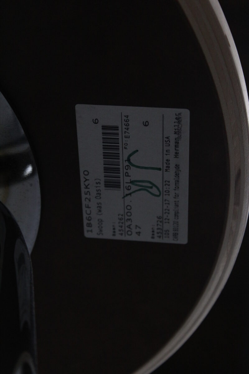 Herman MIller Swoop Side Table - Used - Image 6