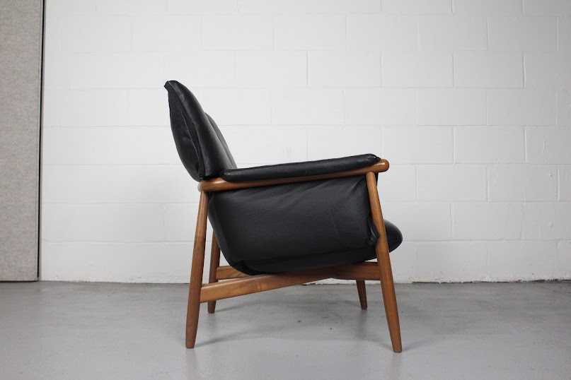 Carl Hansen & Søn E015 Embrace Lounge Chair - Used - Image 5