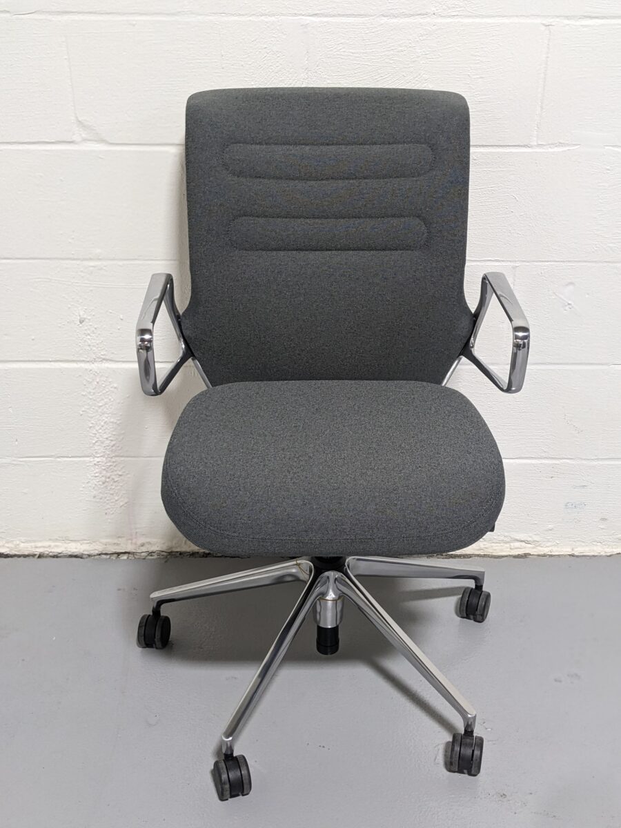 Vitra AC 5 Low Back Studio Chair - New