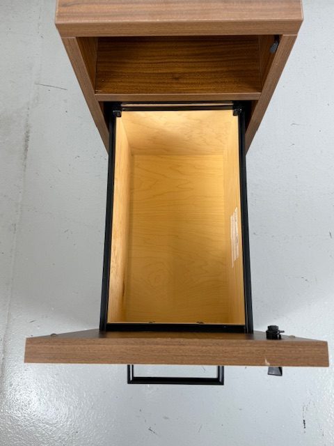 Knoll Narrow Mobile Storage Pedestal - New - Image 6